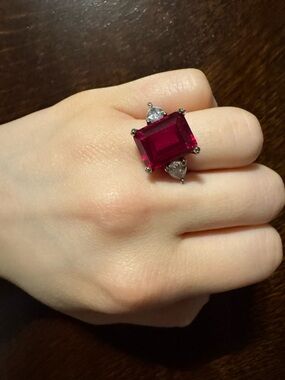 Sterling Silver red Square-Cut Statement Ring with Clear Accent Stones